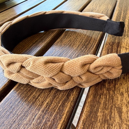 Headband with fabric braid like new