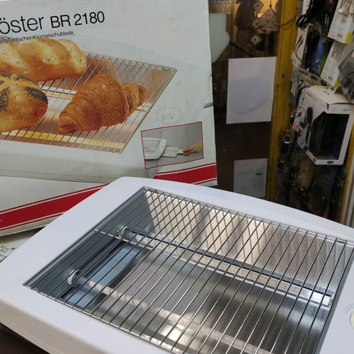 Toaster 700 watt new