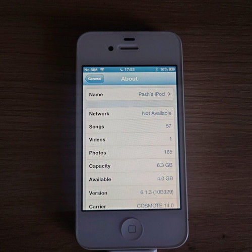 iPhone 4s like new, collectible with iOS6, white