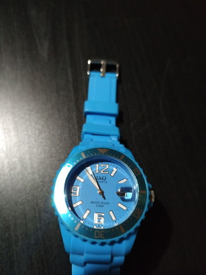 Q&Q Quartz watch by Citizen, blue, silicone, like new, water resistant 5 BAR