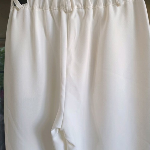 White pants new one size with zipper