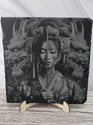 Engraved volcanic tile Geisha and Two Dragons new 20x20 cm