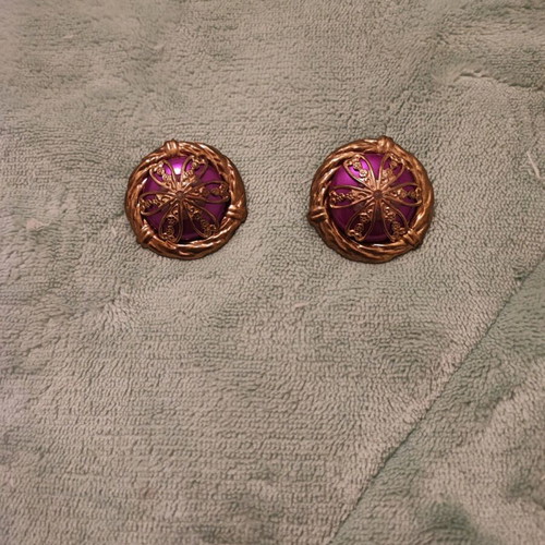 Vintage earrings new, purple with gold