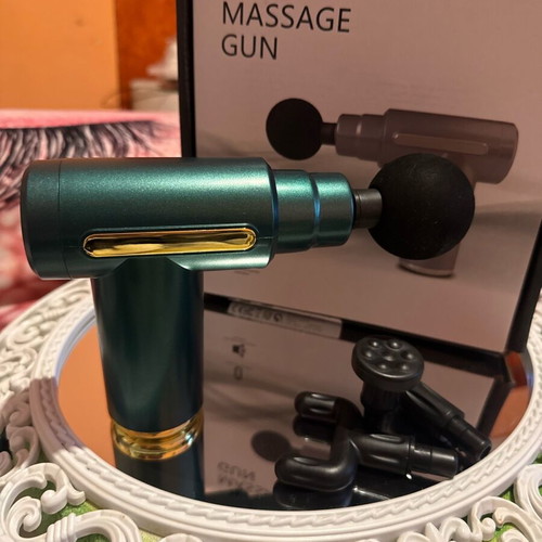 Massage Gun like new, muscle massage device with attachments