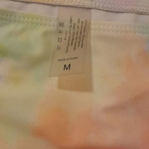 High-waisted bikini swimsuit like new, size M, multicolor