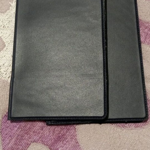 Plastic cases like new, pack of 2, dark blue