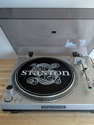 Stanton STR8-20 πικάπ με κεφαλή Audio Technica