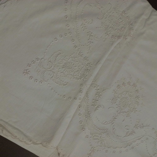 SEMTONI K PILLOWCASE