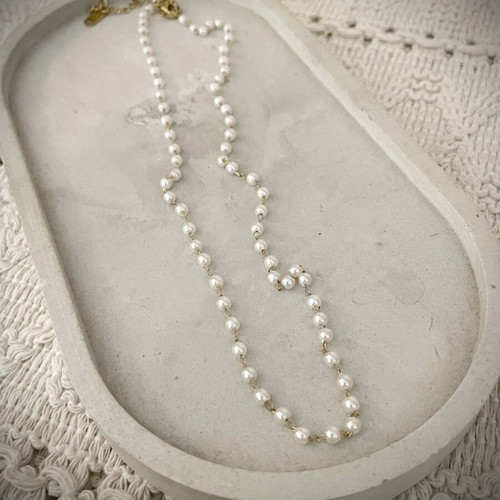 Necklace with small pearls, new, stainless steel, white and gold