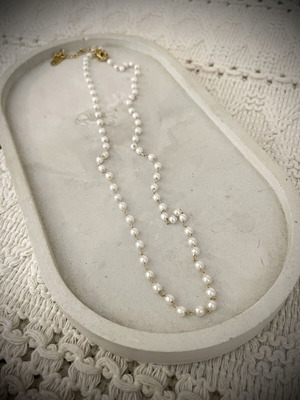 Necklace with small pearls, new, stainless steel, white and gold