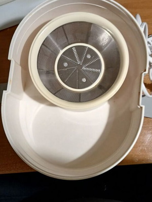 Altepa juicer T-323 150w like new
