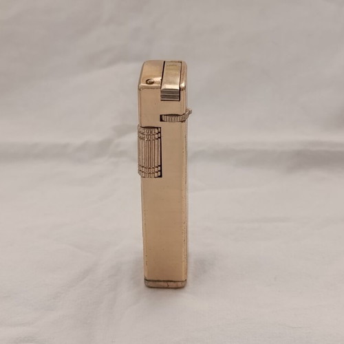 Volcan Lighter Black Lacquer Gold Guilloche used, 1970s design
