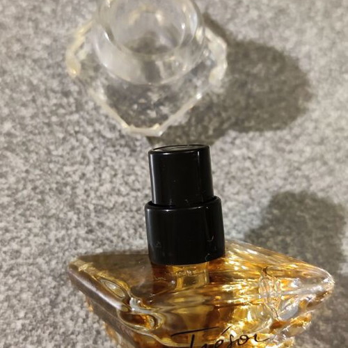 Tresor Lancome Eau de Parfum miniature 5ml like new, tester