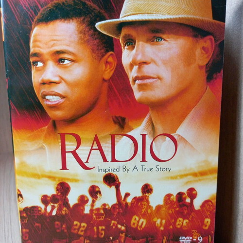 Radio DVD like new with English subtitles