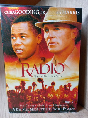 Radio DVD like new with English subtitles