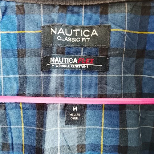 Nautica classic fit men's shirt size M like new, blue checkered