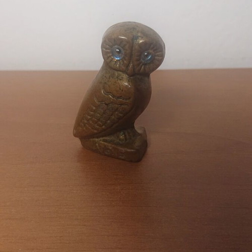 Owl metal figurine like new, table decor