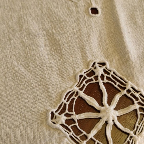 Handmade cutwork tablecloth like new 160x160