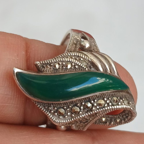 Ring with chrysoprase and marcasite in 925 silver, 18mm