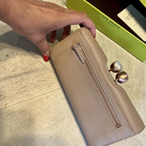 Ted Baker leather wallet like new, beige