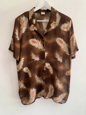 Shirt XL used, brown and orange, semi-transparent with shoulder pads