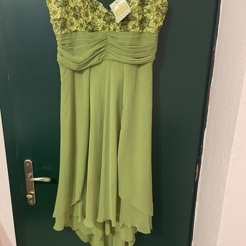 Green evening dress, size XXXL / 46 / 18