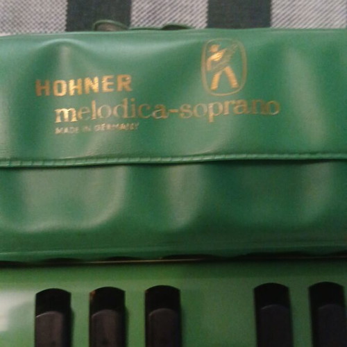 Hohner Melodica-Soprano vintage used, green, made in Germany