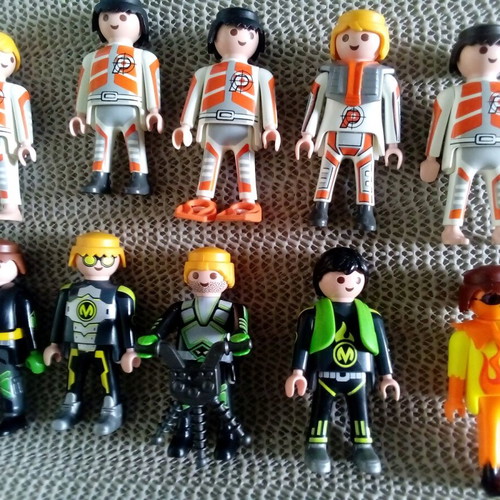 Playmobil Top Agents pack of ten figures used