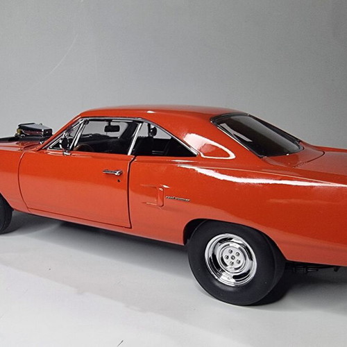 GMP Plymouth Heads Up Road Runner 1970 Metal Model Scale 1:18 new