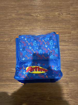 Vintage Arthur school bag like new