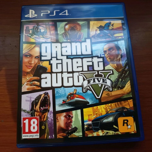 GTA 5 PlayStation 4 like new