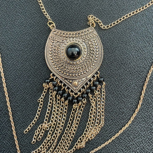 Ethnic 3 in 1 necklace black and gold new