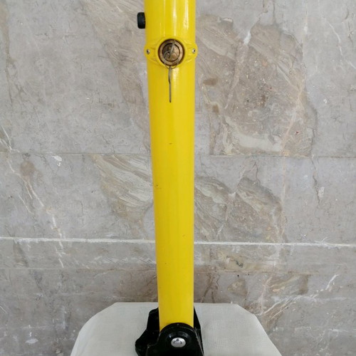 Car parking bar.