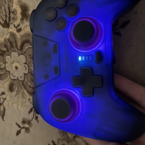 Gamesir Nova Gamepad like new with motion sensor and hard case