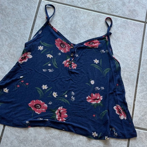 Women's blouse excellent condition, size small to medium