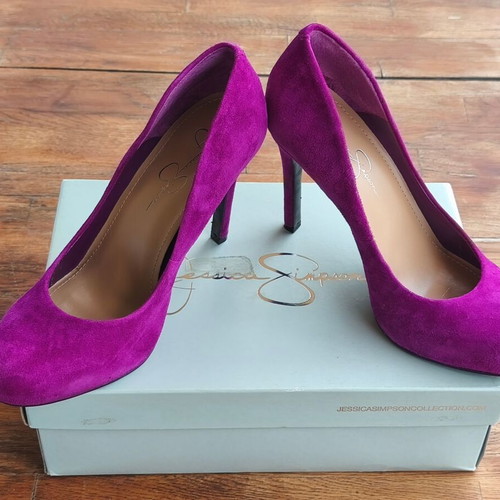 Jessica Simpson fuchsia pumps size 38.5 like new