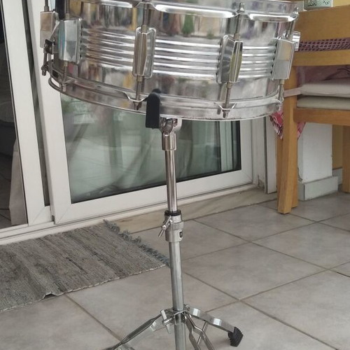 Adams snare drum used 14.5'' x 6.3'' with Granite stand