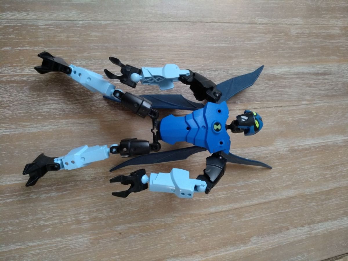 LEGO Ben 10 Alien Force Big Chill 8519 10 00 Vendora