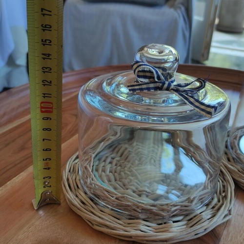 Cake stands like new, decorative