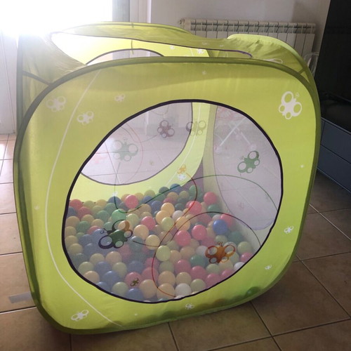 Ludi pop up cube play tent with balls used