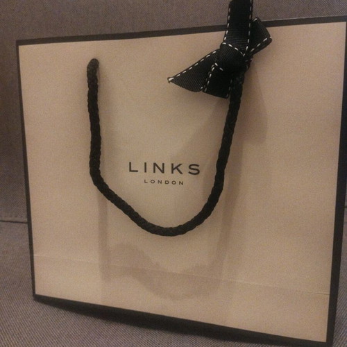 Links of London paper bag like new