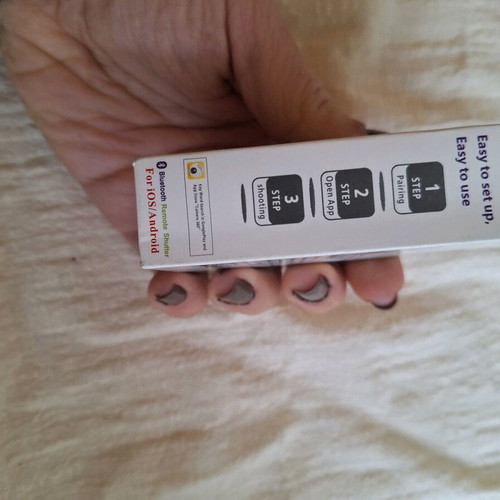 Bluetooth remote shutter blue new for photos