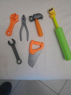 Children's tools like new, set of 5 with functional water pistol