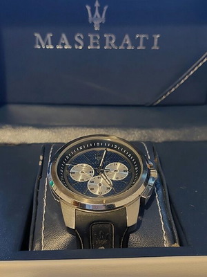 Maserati Sfida R8851123002 men's watch dual time like new