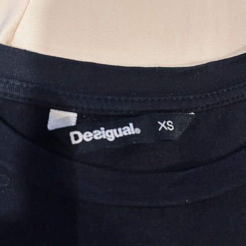 Desigual We Are Animals T-shirt XS like new, black with colorful print