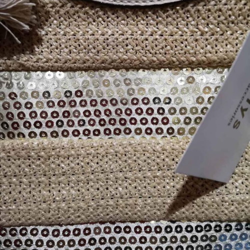 Bag new for every summer destination with tag