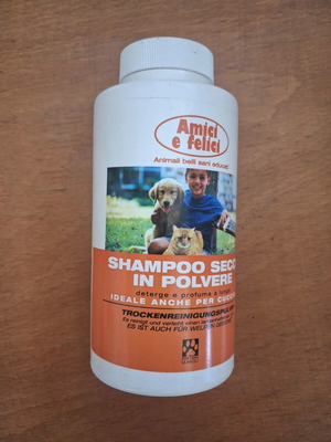 Dry shampoo for dogs
