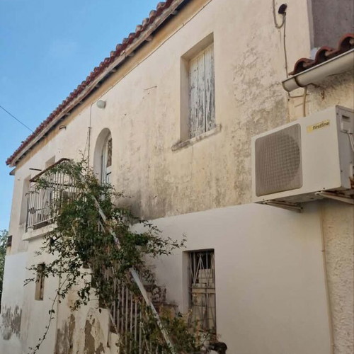 Διώροφη μονοκατοικία στην Αίγινα, 104 m² με 2 υπνοδωμάτια