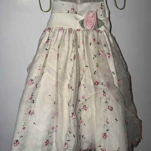 Cinderella dress like new, ecru color, age 2 years