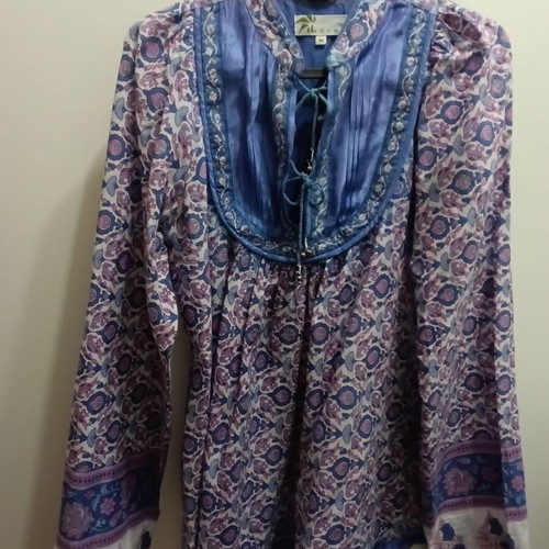Cotton shirt size M like new, airy with satin details